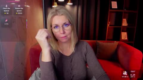 Annie online show from 09.26.25