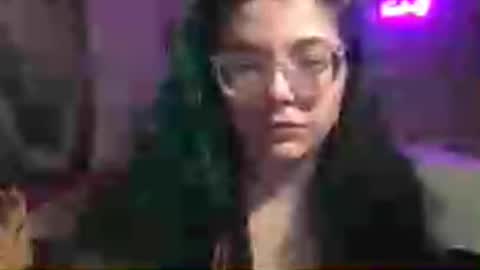 Snapshot of anniemarie445 chatting on 07.18.26 Darlingskiesxo online show from 07.18.26