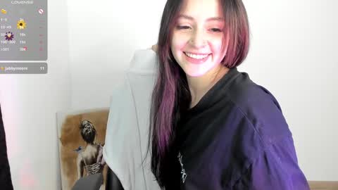 Annie online show from 02.07.25