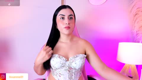 Annieliss online show from 01.31.25