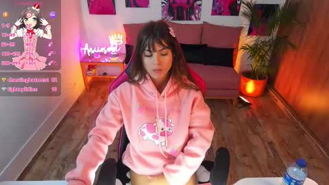 Annie FROM 8AM TO 4PM CDT online show from 02.11.25