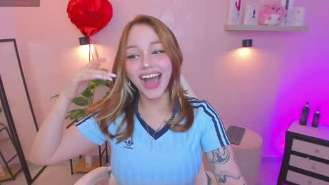 Snapshot of anniita_ chatting on 05.20.26 VIVIANNA online show from 05.20.26