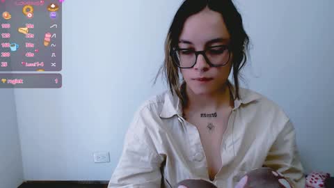 Snapshot of annittaprincess chatting on 12.11.24 Gaby 3 online show from 12.11.24