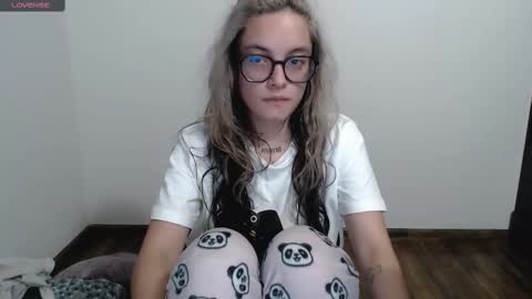 Snapshot of annittaprincess chatting on 03.10.25 Gaby 3 online show from 03.10.25