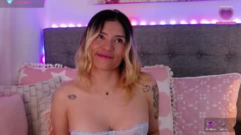 Antonella Lee online show from 10.14.25