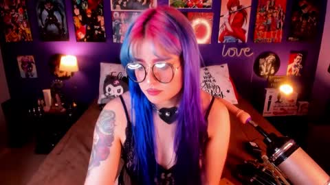 Snapshot of anny_cross chatting on 01.18.25      Paty     online show from 01.18.25