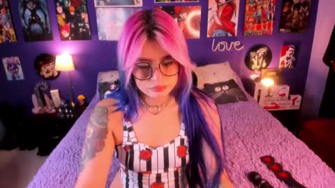 Snapshot of anny_cross chatting on 09.16.25      Paty     online show from 09.16.25