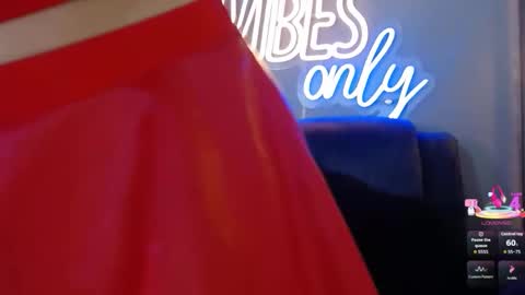 anny_loves online show from 02.10.26