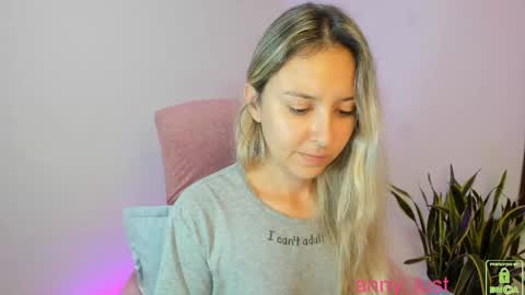 Issabela online show from 11.22.25