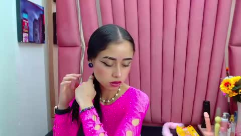 Anny online show from 01.15.25