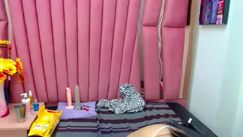 Anny online show from 02.04.25