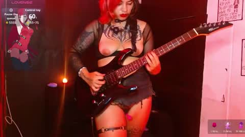 Annie online show from 12.17.25