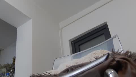 Anna online show from 12.02.24