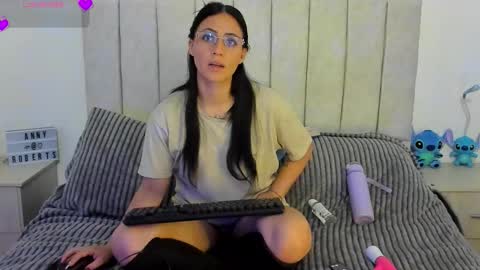 Anny online show from 11.15.25