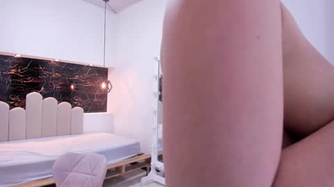 Anny online show from 09.10.25