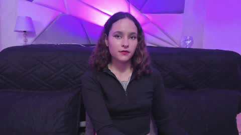 AnnyT online show from 12.10.24