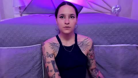 AnnyT online show from 01.16.25