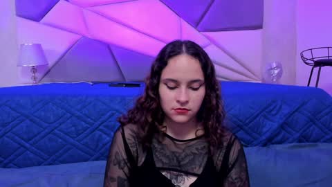 AnnyT online show from 01.22.25