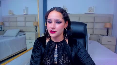 AnnyT online show from 10.14.25