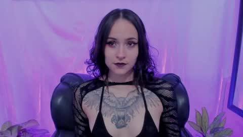 AnnyT online show from 04.18.26