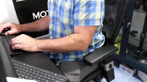 D online show from 10.08.25