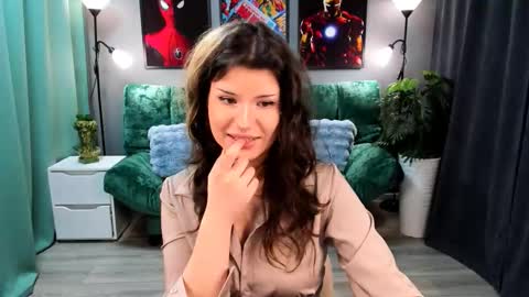 Anora online show from 11.29.25