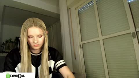 Sexy Ladybug online show from 02.27.25