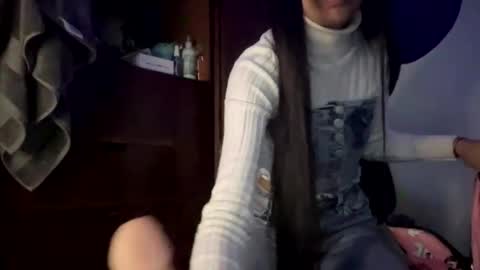 Snapshot of anotella_aa chatting on 11.28.25 anotella_aa online show from 11.28.25