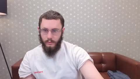 Snapshot of ant_power chatting on 11.21.25 Ant online show from 11.21.25