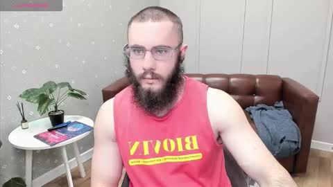 Snapshot of ant_power chatting on 11.29.25 Ant online show from 11.29.25