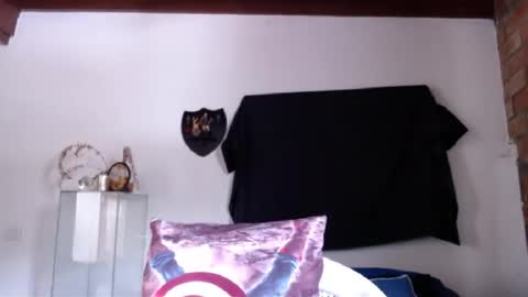 Snapshot of antarahasbun chatting on 06.30.26 Antara online show from 06.30.26