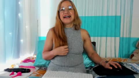 Snapshot of anthonela_mature_ chatting on 06.07.26 anthonela_mature_ online show from 06.07.26