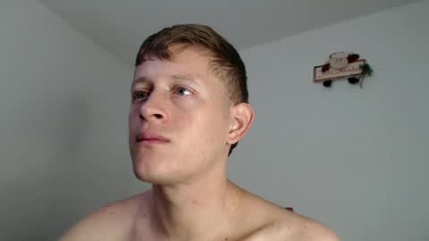 Snapshot of anthonnymorrison chatting on 12.06.24 leon online show from 12.06.24