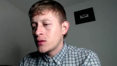 Snapshot of anthonnymorrison chatting on 01.01.25 leon online show from 01.01.25