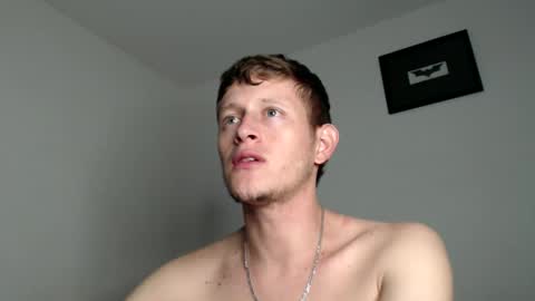 Snapshot of anthonnymorrison chatting on 01.08.25 leon online show from 01.08.25