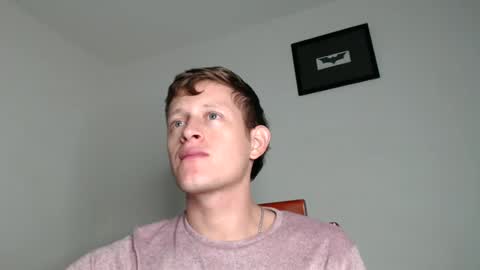 Snapshot of anthonnymorrison chatting on 01.10.25 leon online show from 01.10.25