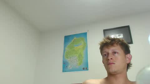 Snapshot of anthonnymorrison chatting on 02.24.25 leon online show from 02.24.25