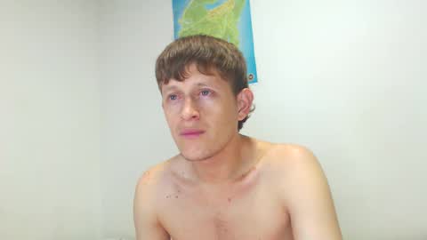 Snapshot of anthonnymorrison chatting on 03.05.25 leon online show from 03.05.25