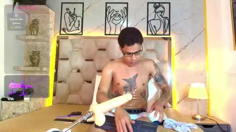 Snapshot of anthony_hotxx chatting on 04.18.26 Anthonyy online show from 04.18.26