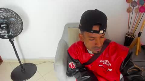 Snapshot of anthoy_wayans chatting on 02.04.26 online show from 02.04.26