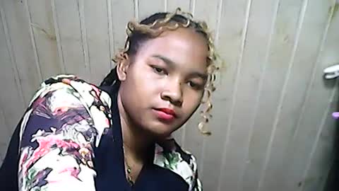 Snapshot of antine9794 chatting on 06.14.26 antine9794 online show from 06.14.26