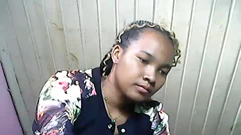 Snapshot of antine9794 chatting on 06.15.26 antine9794 online show from 06.15.26