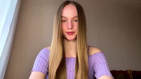 Snapshot of antionettepulgarin chatting on 03.06.26 Viktoria online show from 03.06.26