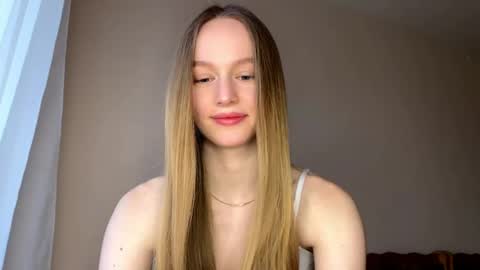 Snapshot of antionettepulgarin chatting on 03.20.26 Viktoria online show from 03.20.26