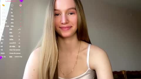 Snapshot of antionettepulgarin chatting on 04.13.26 Viktoria online show from 04.13.26