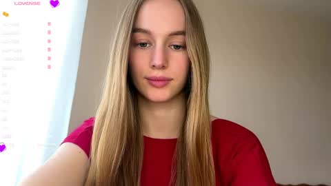 Snapshot of antionettepulgarin chatting on 06.08.26 Viktoria online show from 06.08.26