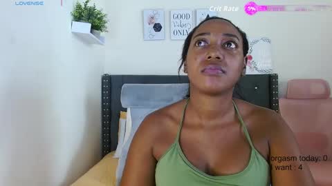 Snapshot of anto_nella97 chatting on 09.29.25 Antonella online show from 09.29.25