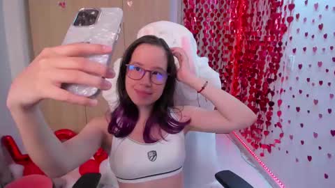 Snapshot of anto_sweet18 chatting on 02.16.25 My birthday is on december 2nd surprise me with a gift from my amazonlist online show from 02.16.25