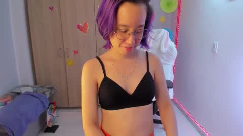 Snapshot of anto_sweet18 chatting on 10.08.25 My birthday is on december 2nd surprise me with a gift from my amazonlist online show from 10.08.25