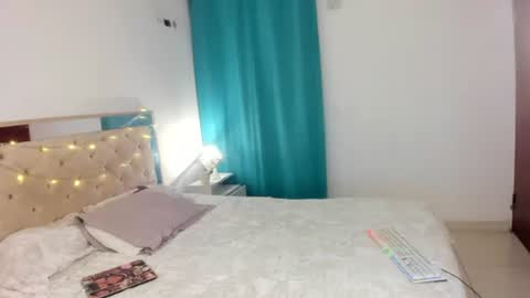 Snapshot of antolaporte05 chatting on 07.19.26 antolaporte online show from 07.19.26